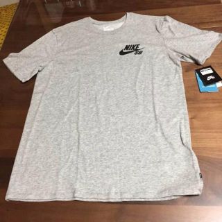 ナイキ(NIKE)のNIKE(2.379+336) Ｔシャツ Lサイズ XL？ ロンドン購入 新品(Tシャツ/カットソー(半袖/袖なし))