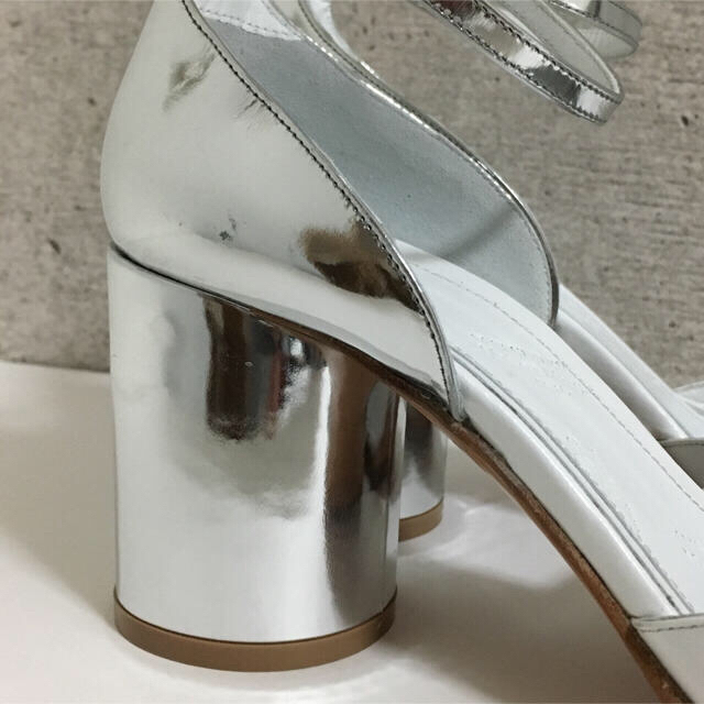 Maison Martin Margiela(マルタンマルジェラ)のSarah様専用★マルタン マルジェラ 足袋 パンプス 37(24cm) レディースの靴/シューズ(ハイヒール/パンプス)の商品写真