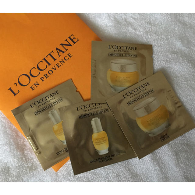 L'OCCITANE(ロクシタン)のロクシタン★サンプル★IMディヴァイン★美容オイル★クリーム★計4包 コスメ/美容のスキンケア/基礎化粧品(美容液)の商品写真