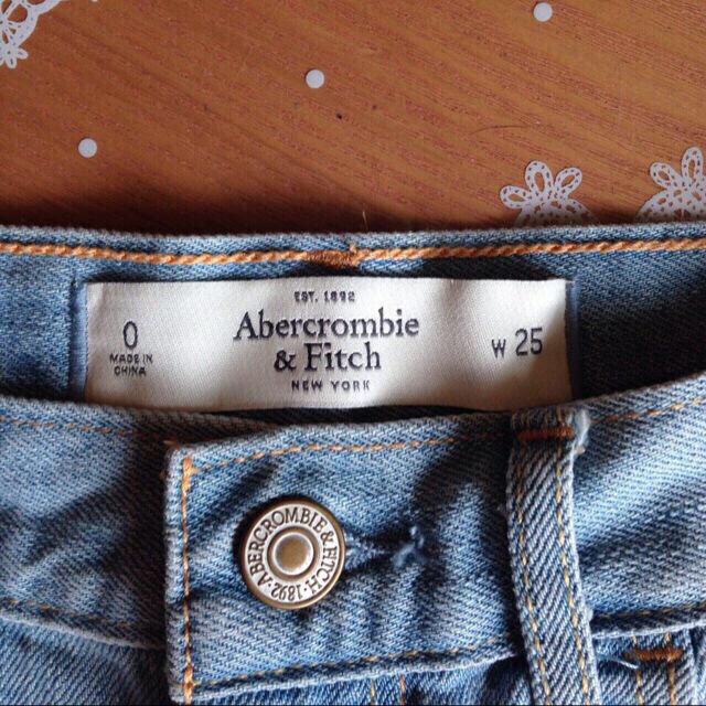 Abercrombie&Fitch(アバクロンビーアンドフィッチ)のショートパンツ レディースのパンツ(ショートパンツ)の商品写真