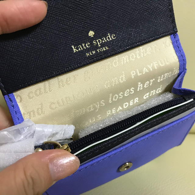 kate spade new york(ケイトスペードニューヨーク)のkate spade パスケース レディースのファッション小物(名刺入れ/定期入れ)の商品写真