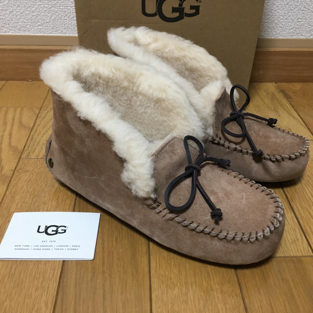 ストアの通販 【きなこ様専用】24.0 UGG アリーナ ブーツ FAWN