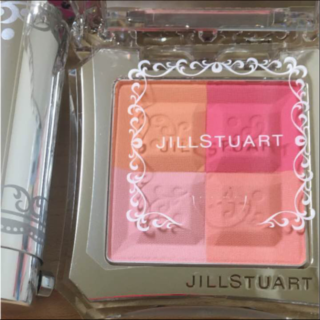 JILLSTUART(ジルスチュアート)の♡さーさん様専用ページ♡ 【新品 未使用】ジル チーク コスメ/美容のベースメイク/化粧品(チーク)の商品写真