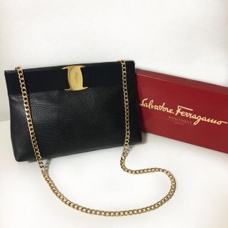 サルヴァトーレフェラガモ(Salvatore Ferragamo)のninaさま専用♡フェラガモ♡ヴァラ♡リザード♡3way♡チェーンショルダー(ショルダーバッグ)