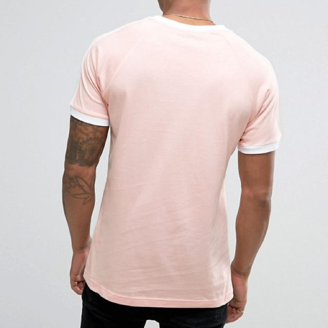 adidas(アディダス)のadidas（アディダス）オリジナルス カリフォルニアTシャツ メンズのトップス(Tシャツ/カットソー(半袖/袖なし))の商品写真