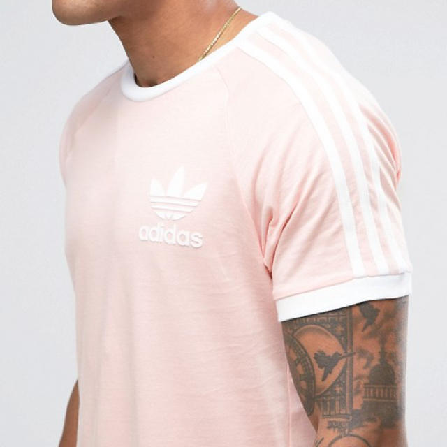 adidas(アディダス)のadidas（アディダス）オリジナルス カリフォルニアTシャツ メンズのトップス(Tシャツ/カットソー(半袖/袖なし))の商品写真