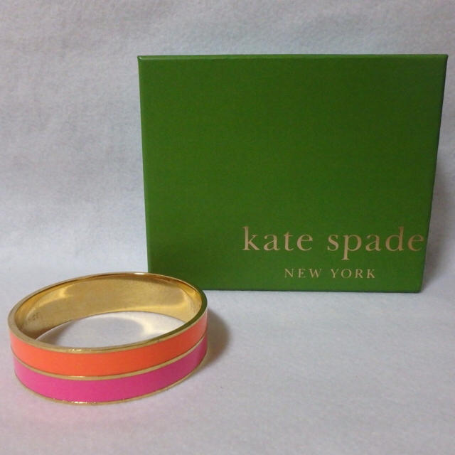 kate spade new york(ケイトスペードニューヨーク)のkate spade♠︎New York バングル レディースのアクセサリー(ブレスレット/バングル)の商品写真