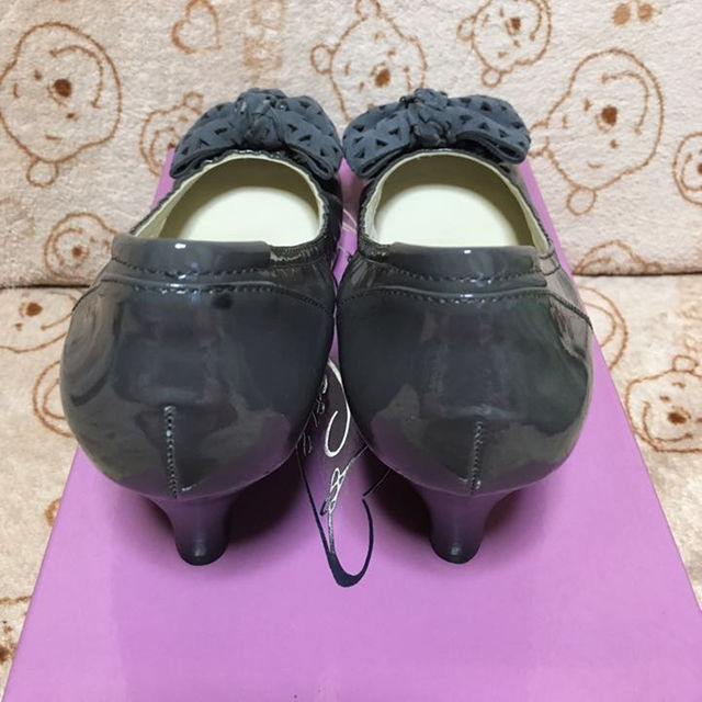 天然皮革エナメルパンプス👠新品 レディースの靴/シューズ(ハイヒール/パンプス)の商品写真