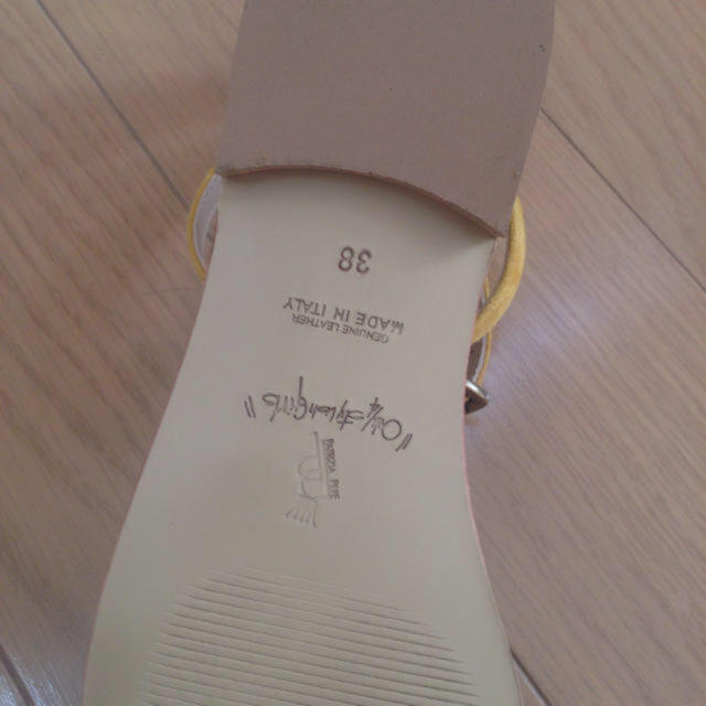 PATRIZIA PEPE(パトリツィアペペ)のパトリッツア ぺぺ 本革 フラット サンダル レディースの靴/シューズ(サンダル)の商品写真