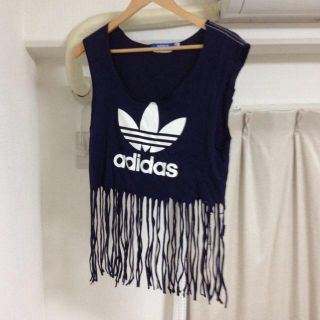 アディダス(adidas)のadidas リメイク(Tシャツ(半袖/袖なし))