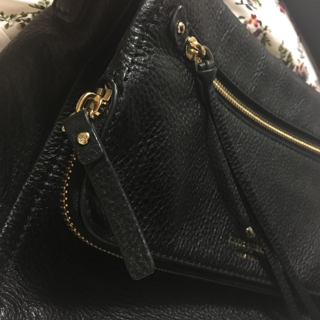 kate spade new york(ケイトスペードニューヨーク)のmi 様 専用♡kate spade  ２way 黒バッグ 本革 レディースのバッグ(ショルダーバッグ)の商品写真