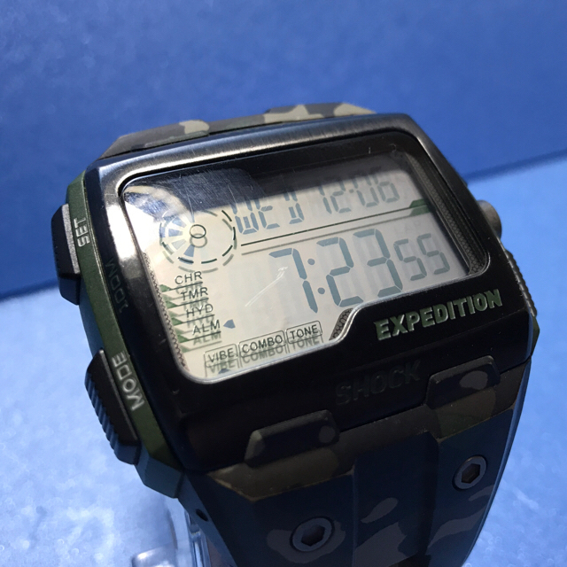 TIMEX(タイメックス)の腕時計　タイメックス　迷彩　グリーンカモ　メンズ メンズの時計(腕時計(デジタル))の商品写真