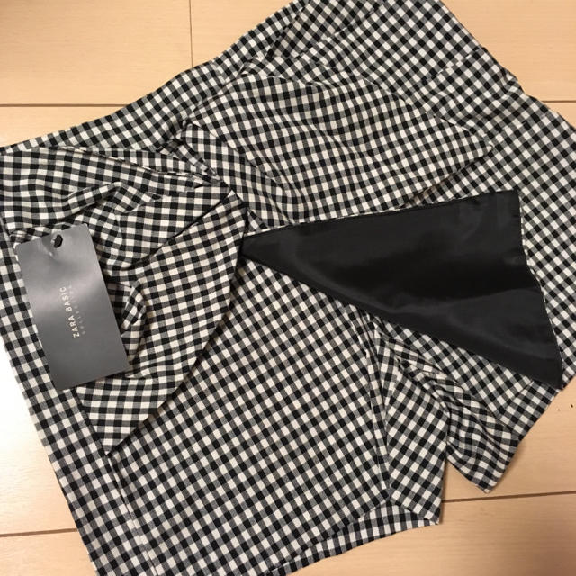 ZARA(ザラ)の新品 タグ付き ZARA ギンガムチェック キュロット スカート ショートパンツ レディースのパンツ(キュロット)の商品写真