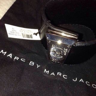 マークバイマークジェイコブス(MARC BY MARC JACOBS)のレザーブレスレット(ブレスレット/バングル)