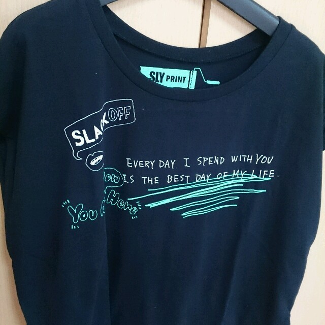 SLY(スライ)のSLYプリントTシャツ レディースのトップス(Tシャツ(半袖/袖なし))の商品写真