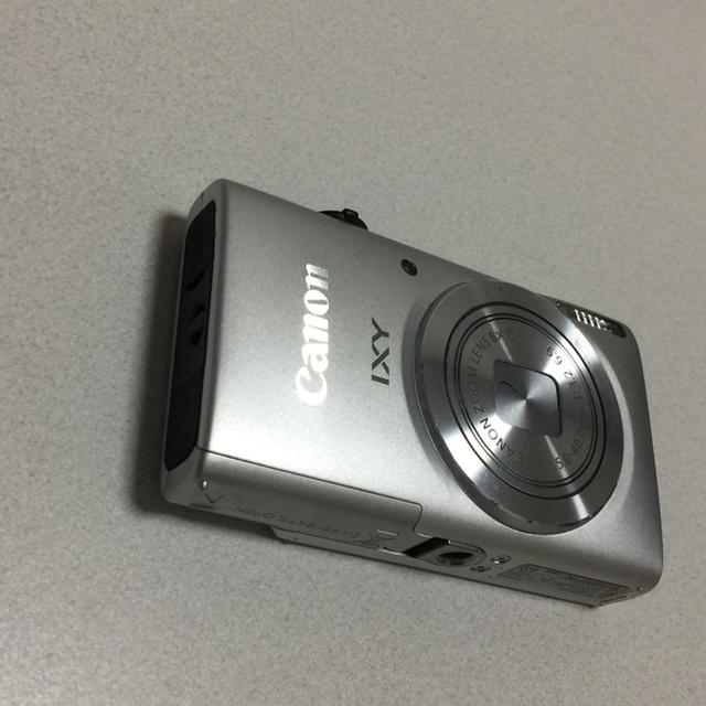 Canon(キヤノン)の《美品》ixy 110f Wi-Fi付き。 スマホ/家電/カメラのカメラ(コンパクトデジタルカメラ)の商品写真