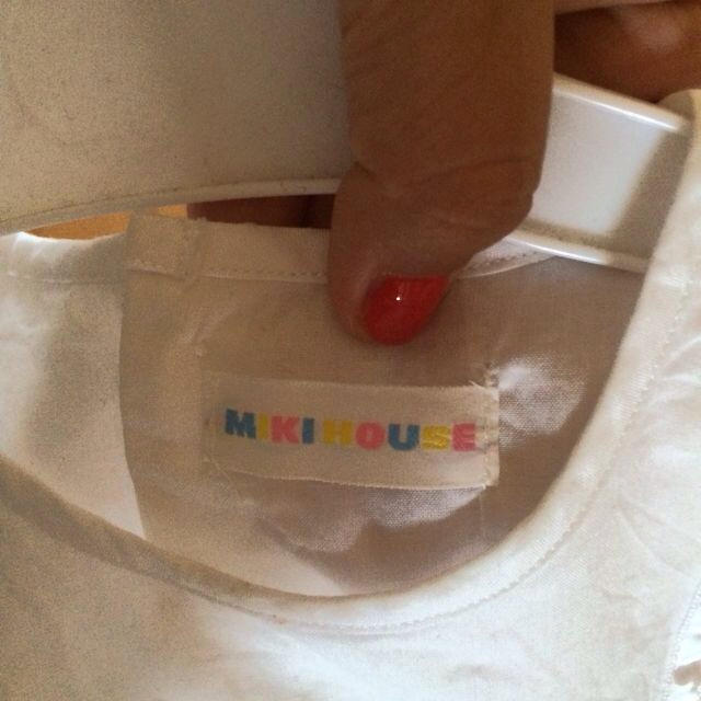 mikihouse(ミキハウス)のミキハウス 白いワンピース キッズ/ベビー/マタニティのベビー服(~85cm)(カバーオール)の商品写真