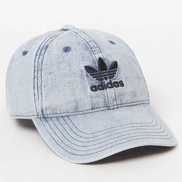 adidas(アディダス)の❥新品 日本未発売 アディダス デニムキャップ❥ レディースの帽子(キャップ)の商品写真