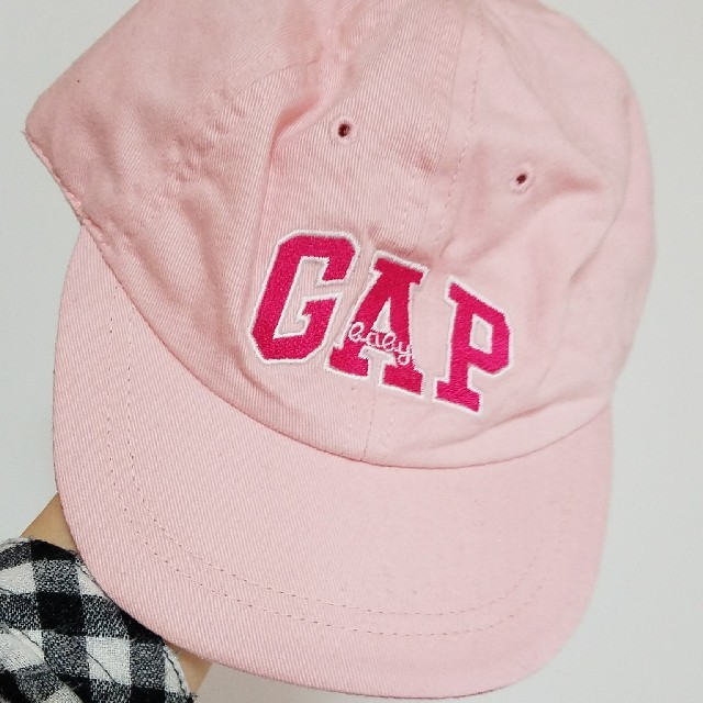 babyGAP(ベビーギャップ)のGAPキャップピンク キッズ/ベビー/マタニティのこども用ファッション小物(帽子)の商品写真