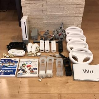 ウィー(Wii)のWii 4人ですぐ遊べるセット マリオカート Wiiリゾート 本体 ソフト(家庭用ゲーム機本体)