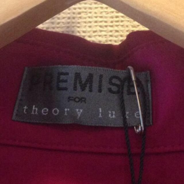 theory(セオリー)のtheoryシャツ 新品 レディースのトップス(Tシャツ(半袖/袖なし))の商品写真