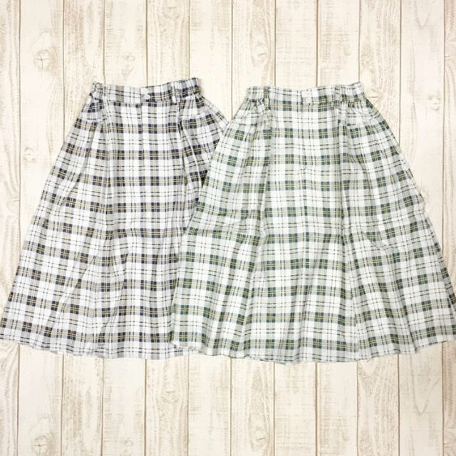 Crisp(クリスプ)のリネン混チェックフレアスカート グリーン レディースのスカート(ひざ丈スカート)の商品写真