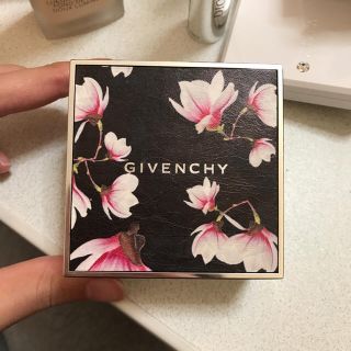 ジバンシィ(GIVENCHY)のジバンシィ フェイスパウダー(フェイスパウダー)