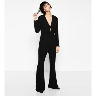 ザラ(ZARA)のノットネックオールインワン(オールインワン)