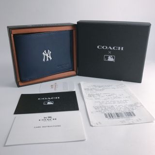 コーチ(COACH)のSALE！COACHｘMLBヤンキース メンズ折り財布　新品(折り財布)