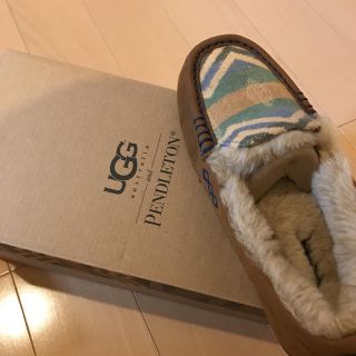 アグ(UGG)のUGG(スリッポン/モカシン)