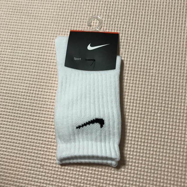 NIKE(ナイキ)の【新品】ナイキ13〜15cm 靴下 キッズ/ベビー/マタニティのこども用ファッション小物(靴下/タイツ)の商品写真