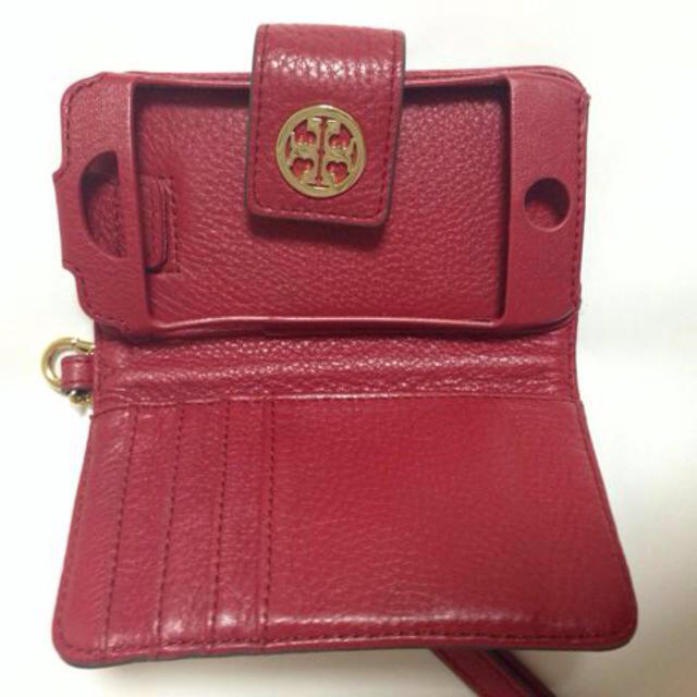 Tory Burch(トリーバーチ)のiPhoneケース スマホ/家電/カメラのスマホアクセサリー(モバイルケース/カバー)の商品写真