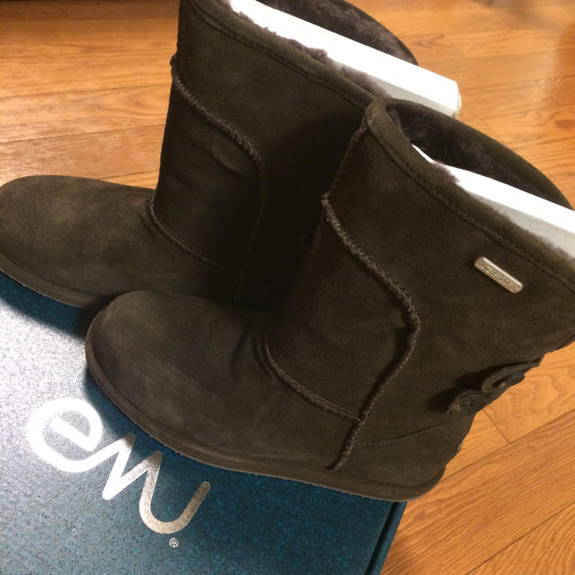 emu Waterproof  シープスキン♫