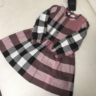 バーバリー(BURBERRY)の【 りー様ご専用です 】バーバリー ワンピース 4y 新品(ワンピース)