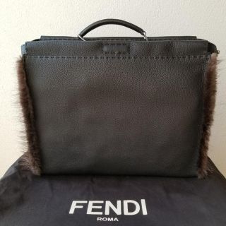 フェンディ(FENDI)のフェンディ 限定ピーカブー 阪急購入国内正規 新品 fendi(ショルダーバッグ)