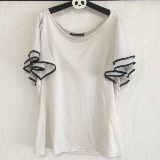 ジャスグリッティー(JUSGLITTY)のジャス ふんわりお袖のキレイ目トップス(Tシャツ(半袖/袖なし))