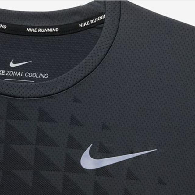 NIKE(ナイキ)のSサイズ オレゴンプロジェクト ZONALCOOLINGRELAYGRAPHIC スポーツ/アウトドアのランニング(ウェア)の商品写真