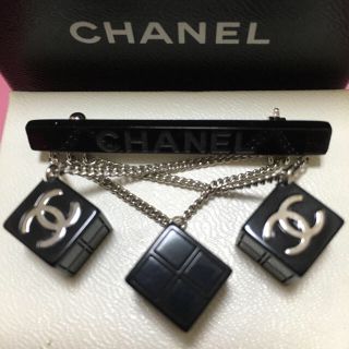 シャネル(CHANEL)の値下げ シャネルスイングココマーク3連キューブチェーンブローチ(ブローチ/コサージュ)