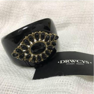 ドロシーズ(DRWCYS)の新品 DRWCYS ブレスレット ストーンバングル 黒 定価7140円 (ブレスレット/バングル)