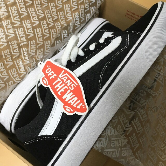 VANS(ヴァンズ)の27 新品 未使用 VANS OLD SKOOL バンズ オールドスクール   メンズの靴/シューズ(スニーカー)の商品写真