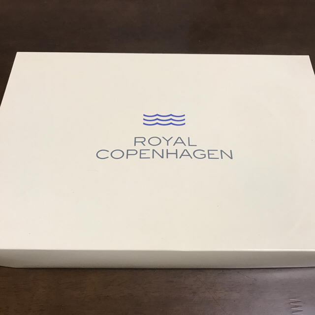 ROYAL COPENHAGEN(ロイヤルコペンハーゲン)のロイヤルコペンハーゲン  タオル4枚セット インテリア/住まい/日用品の日用品/生活雑貨/旅行(タオル/バス用品)の商品写真