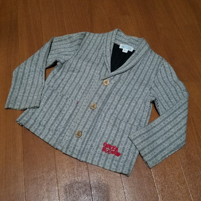 CHICKA CHICKA BOOM BOOM(チッカチッカブーンブーン)の子供服👕お洒落ジャケット　100～110センチ キッズ/ベビー/マタニティのキッズ服男の子用(90cm~)(ジャケット/上着)の商品写真