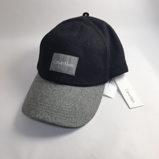 Calvin Klein(カルバンクライン)の新品タグ付き★カルバンクライン ウール キャップ　ブラック　新品 メンズの帽子(キャップ)の商品写真