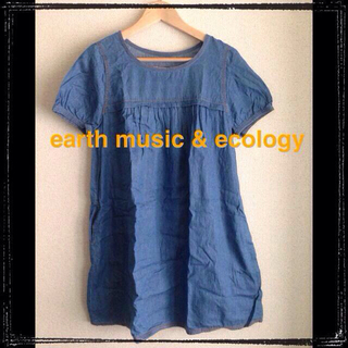 アースミュージックアンドエコロジー(earth music & ecology)のearth m&e デニム風ワンピース(ミニワンピース)