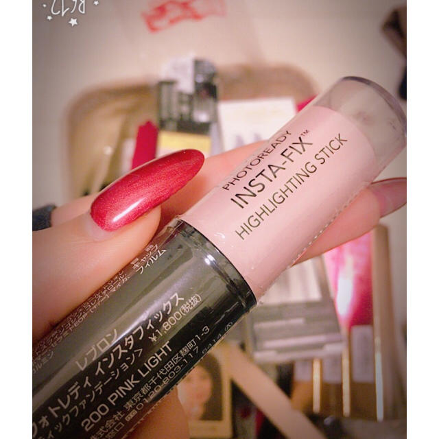 REVLON(レブロン)のあーやん様専用 レブロン　フォトレディ　インスタフィックス コスメ/美容のベースメイク/化粧品(フェイスカラー)の商品写真