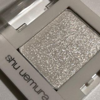 シュウウエムラ(shu uemura)のシュウウエムラ アイシャドウ！ 虹色ラメ！(アイシャドウ)