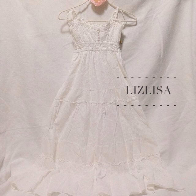 LIZ LISA(リズリサ)の真っ白なマキシOP♡他のに比べ透けない♡ レディースのワンピース(ロングワンピース/マキシワンピース)の商品写真