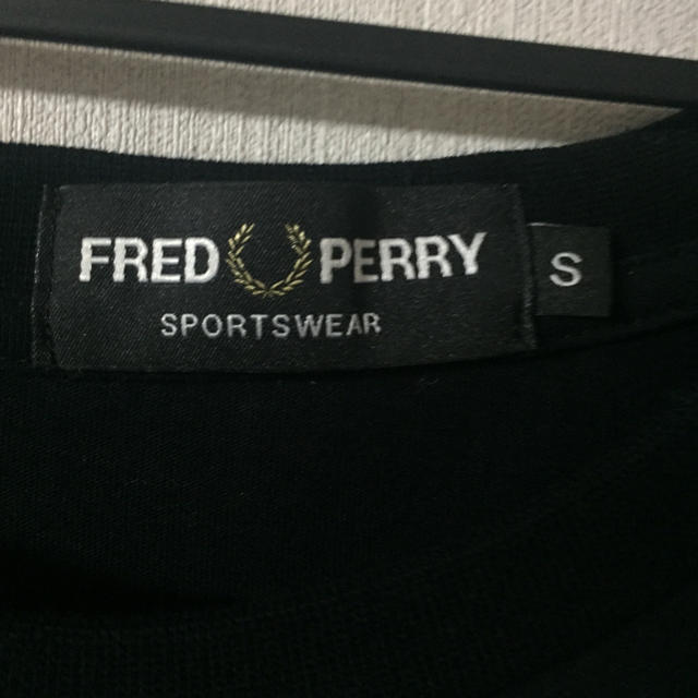 FRED PERRY(フレッドペリー)のfred perry Tシャツ 新作 美品 メンズのトップス(Tシャツ/カットソー(半袖/袖なし))の商品写真
