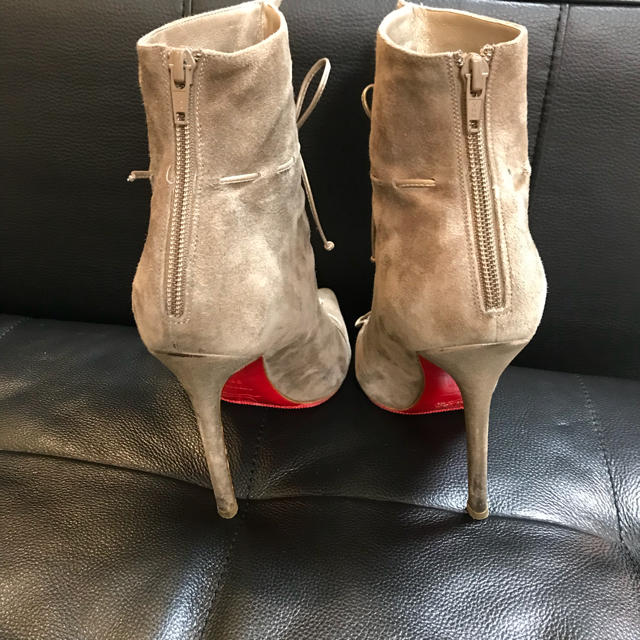 Christian Louboutin(クリスチャンルブタン)のルブタン ブーツ グレー レディースの靴/シューズ(ブーツ)の商品写真