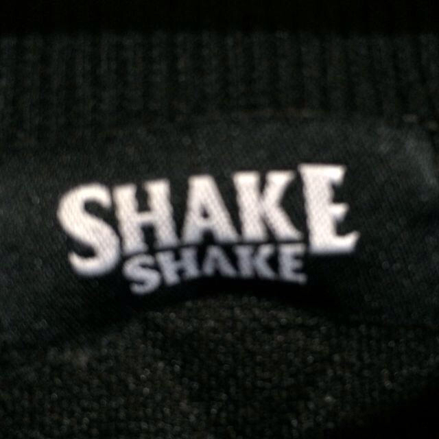 SHAKE SHAKE(シェイクシェイク)のショート丈トレーナー レディースのトップス(トレーナー/スウェット)の商品写真